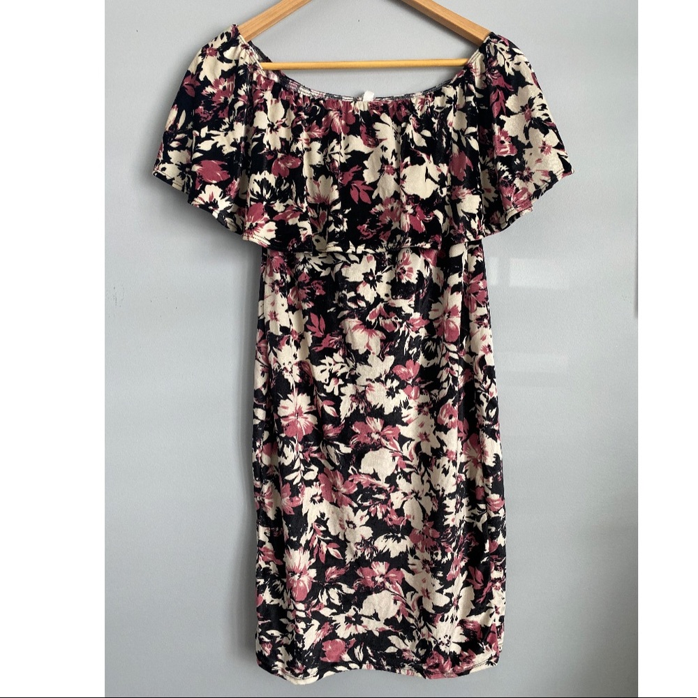 Off the Shoulder Floral Maternity Dress
